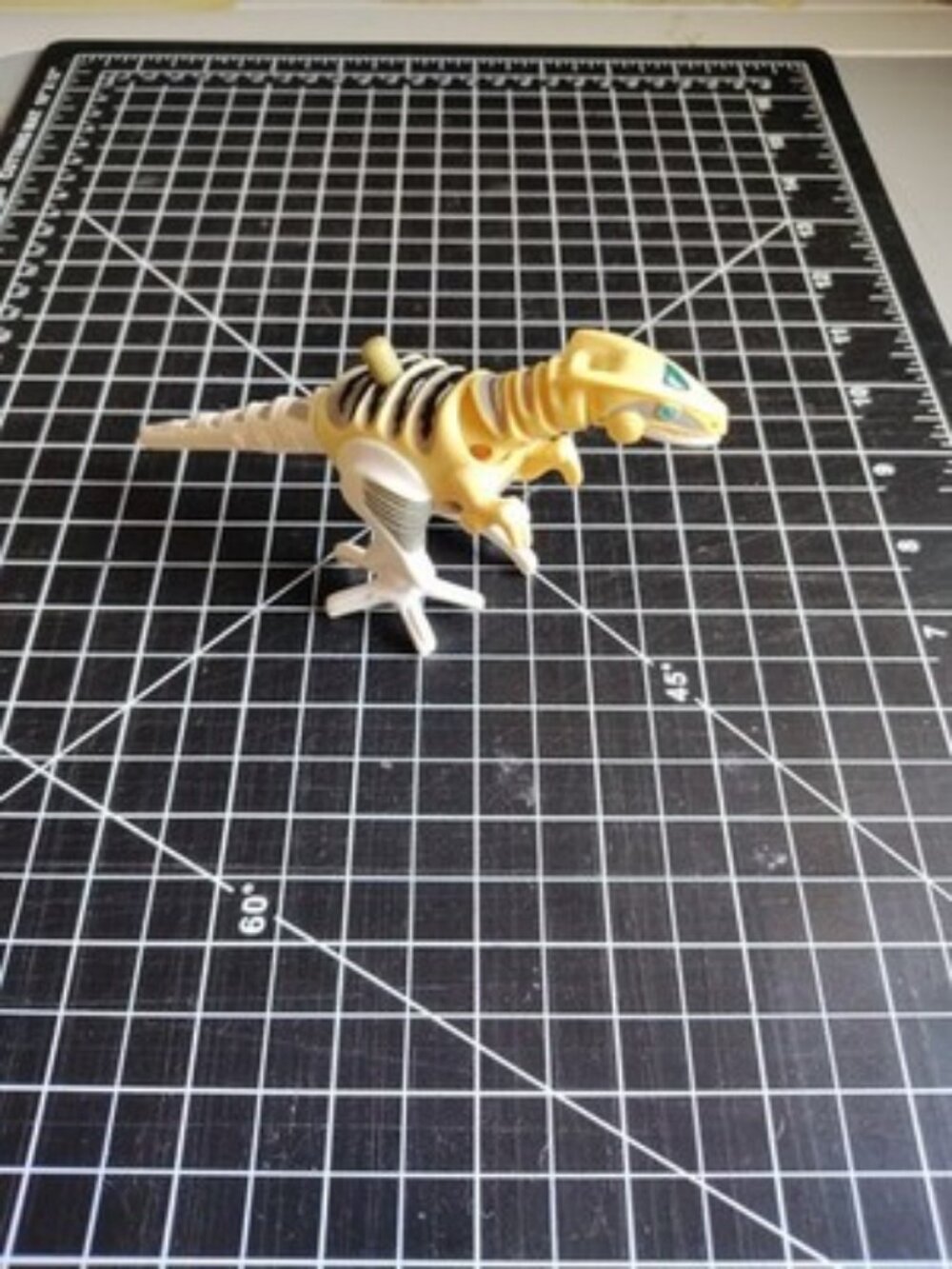 2007 McDonald’s Dinosaur Toy Wow Wee Robotic Robot Raptor